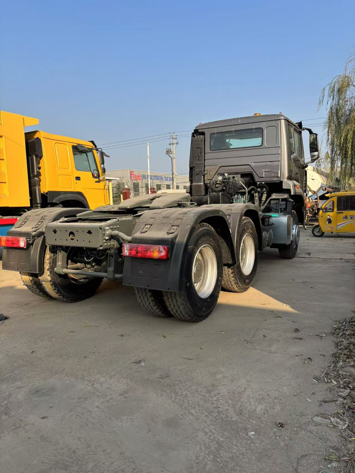 SINOTRUCK HOWO - Sattelzugmaschine: das Bild 5 SINOTRUCK HOWO - Sattelzugmaschine: das Bild 5