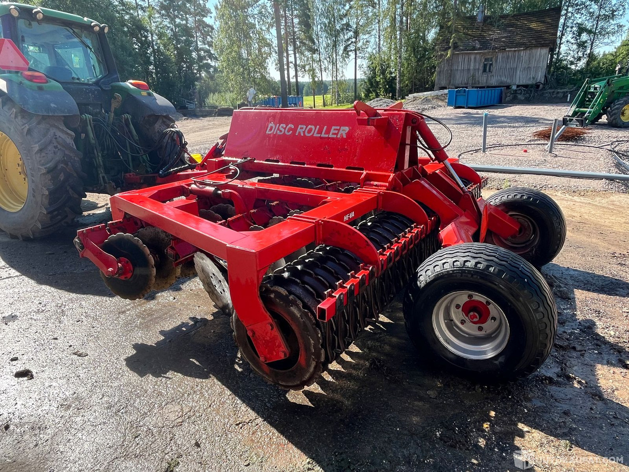 He-Va hydraulisesti nouseva lautasmuokkain, 2005, Sipoo - Scheibenegge: das Bild 3 He-Va hydraulisesti nouseva lautasmuokkain, 2005, Sipoo - Scheibenegge: das Bild 3