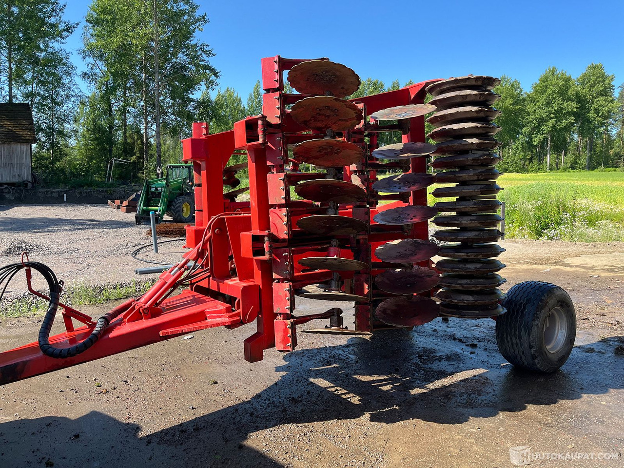 He-Va hydraulisesti nouseva lautasmuokkain, 2005, Sipoo - Scheibenegge: das Bild 2 He-Va hydraulisesti nouseva lautasmuokkain, 2005, Sipoo - Scheibenegge: das Bild 2