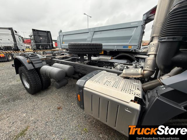Mercedes-Benz Arocs 1836 A - Fahrgestell LKW: das Bild 5 Mercedes-Benz Arocs 1836 A - Fahrgestell LKW: das Bild 5