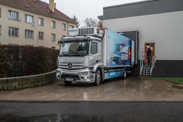 Mercedes-Benz eActros 300 L - Kühlkoffer LKW: das Bild 4 Mercedes-Benz eActros 300 L - Kühlkoffer LKW: das Bild 4