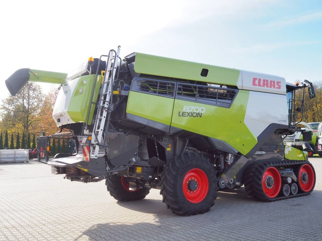 Claas Lexion 8700TT + V1080 2-stage threshing drum drive - Mähdrescher: das Bild 3 Claas Lexion 8700TT + V1080 2-stage threshing drum drive - Mähdrescher: das Bild 3