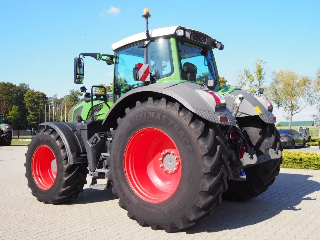 Fendt 824 Vario S4 ProfiPlus, GPS - Traktor: das Bild 2 Fendt 824 Vario S4 ProfiPlus, GPS - Traktor: das Bild 2