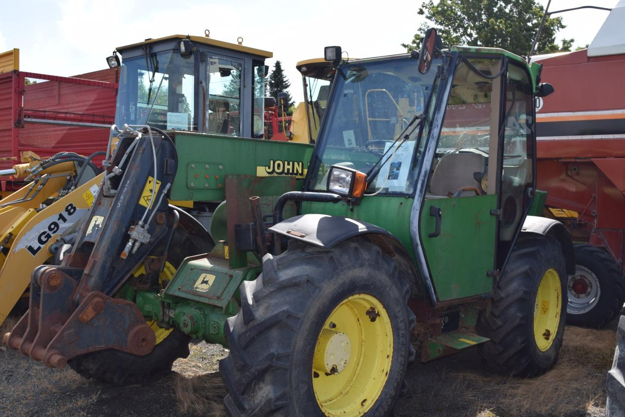 John Deere 3200 - Teleskoplader: das Bild 2 John Deere 3200 - Teleskoplader: das Bild 2