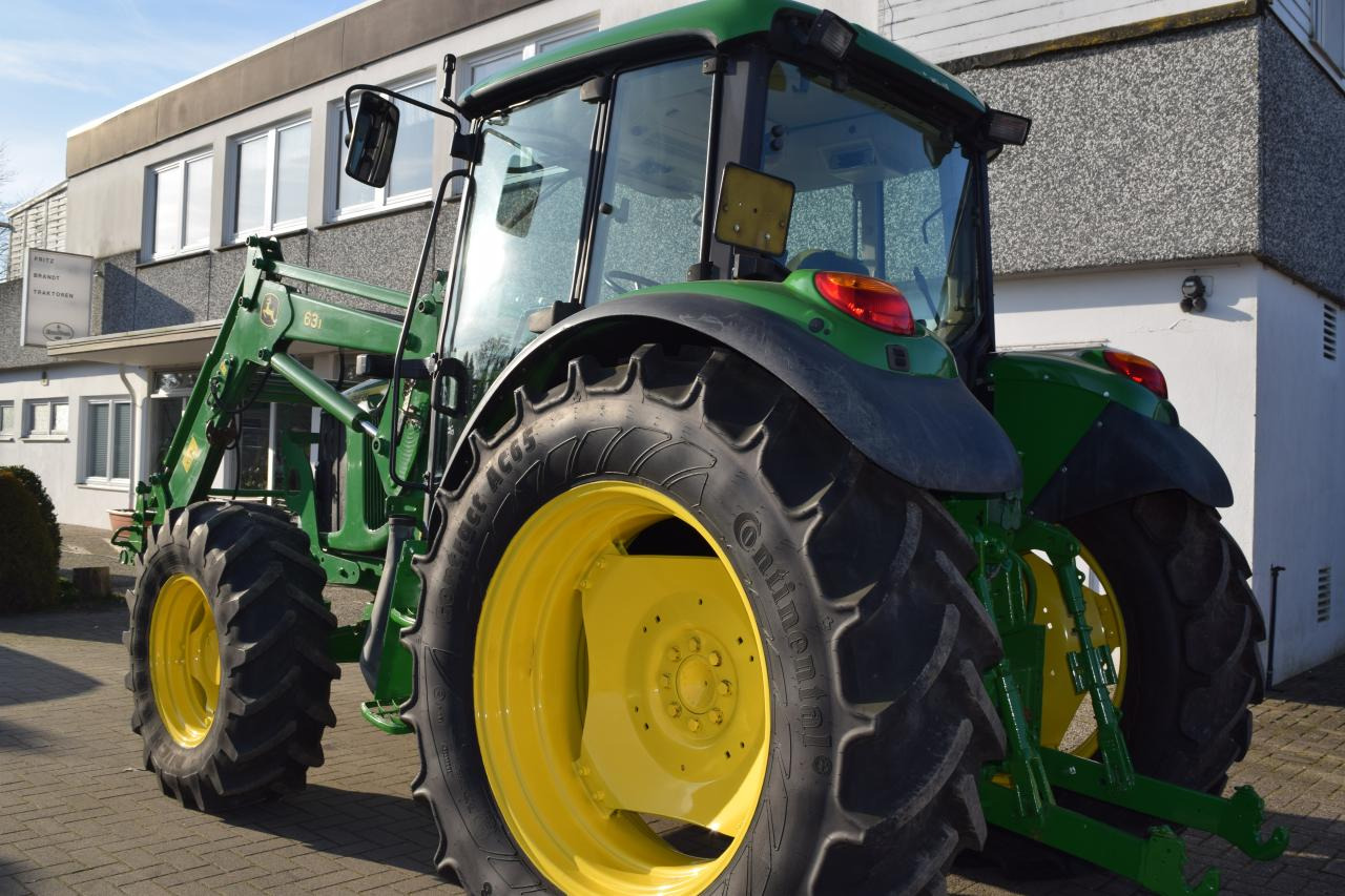 John Deere 6220 - Traktor: das Bild 5 John Deere 6220 - Traktor: das Bild 5