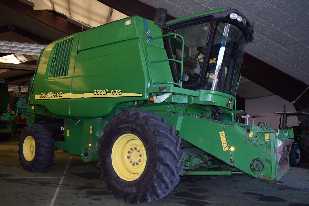 John Deere 9560 i WTS - Mähdrescher: das Bild 4 John Deere 9560 i WTS - Mähdrescher: das Bild 4