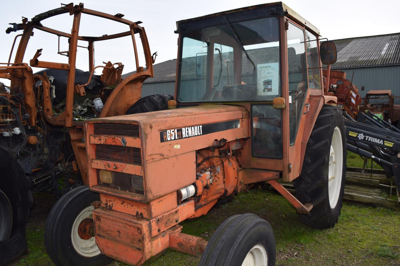 Renault 651 - Traktor: das Bild 2 Renault 651 - Traktor: das Bild 2