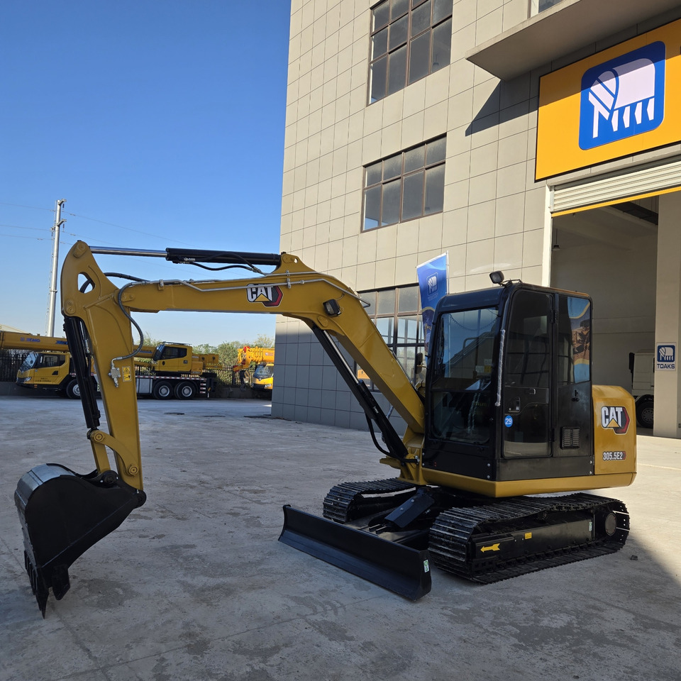 CATERPILLAR 305.5E2 - Minibagger: das Bild 2 CATERPILLAR 305.5E2 - Minibagger: das Bild 2