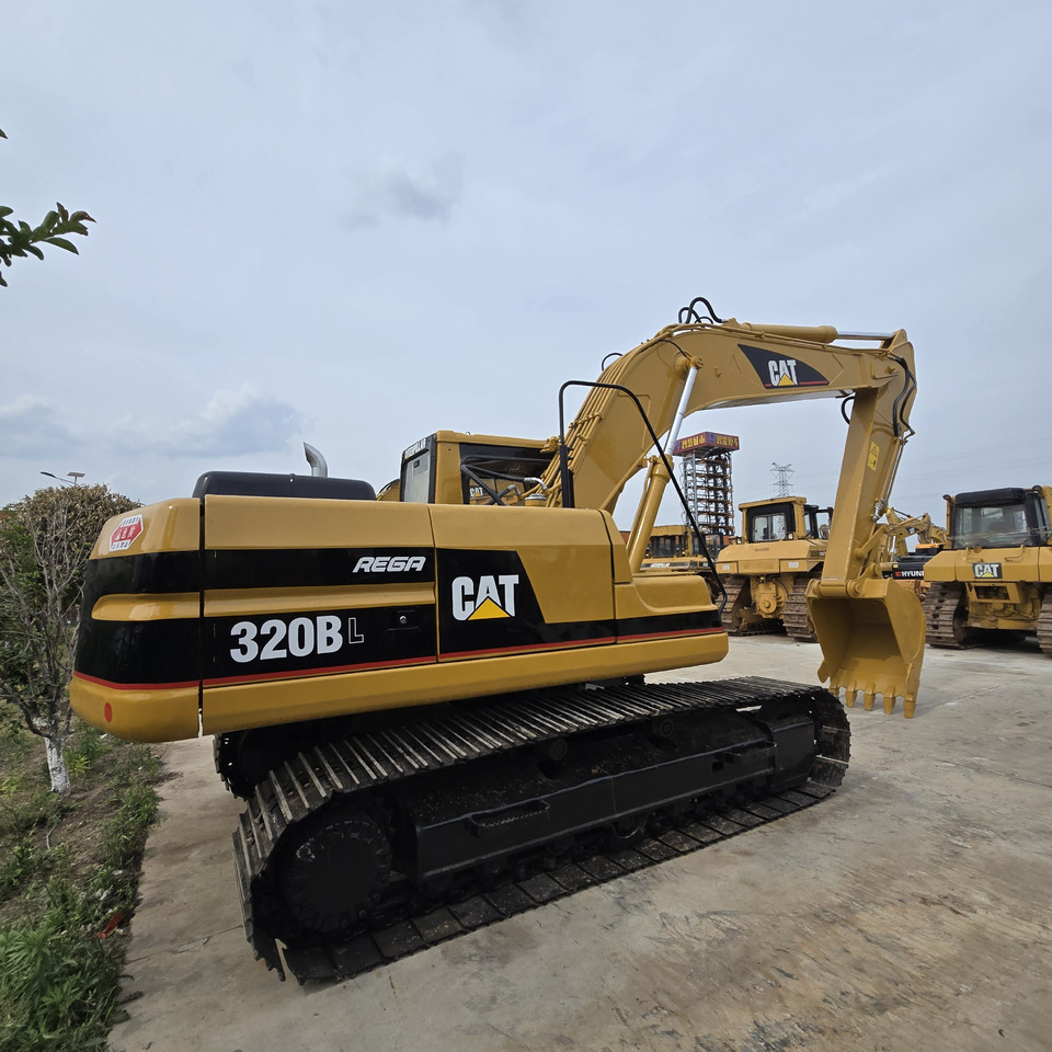 CATERPILLAR 320BL - Kettenbagger: das Bild 4 CATERPILLAR 320BL - Kettenbagger: das Bild 4