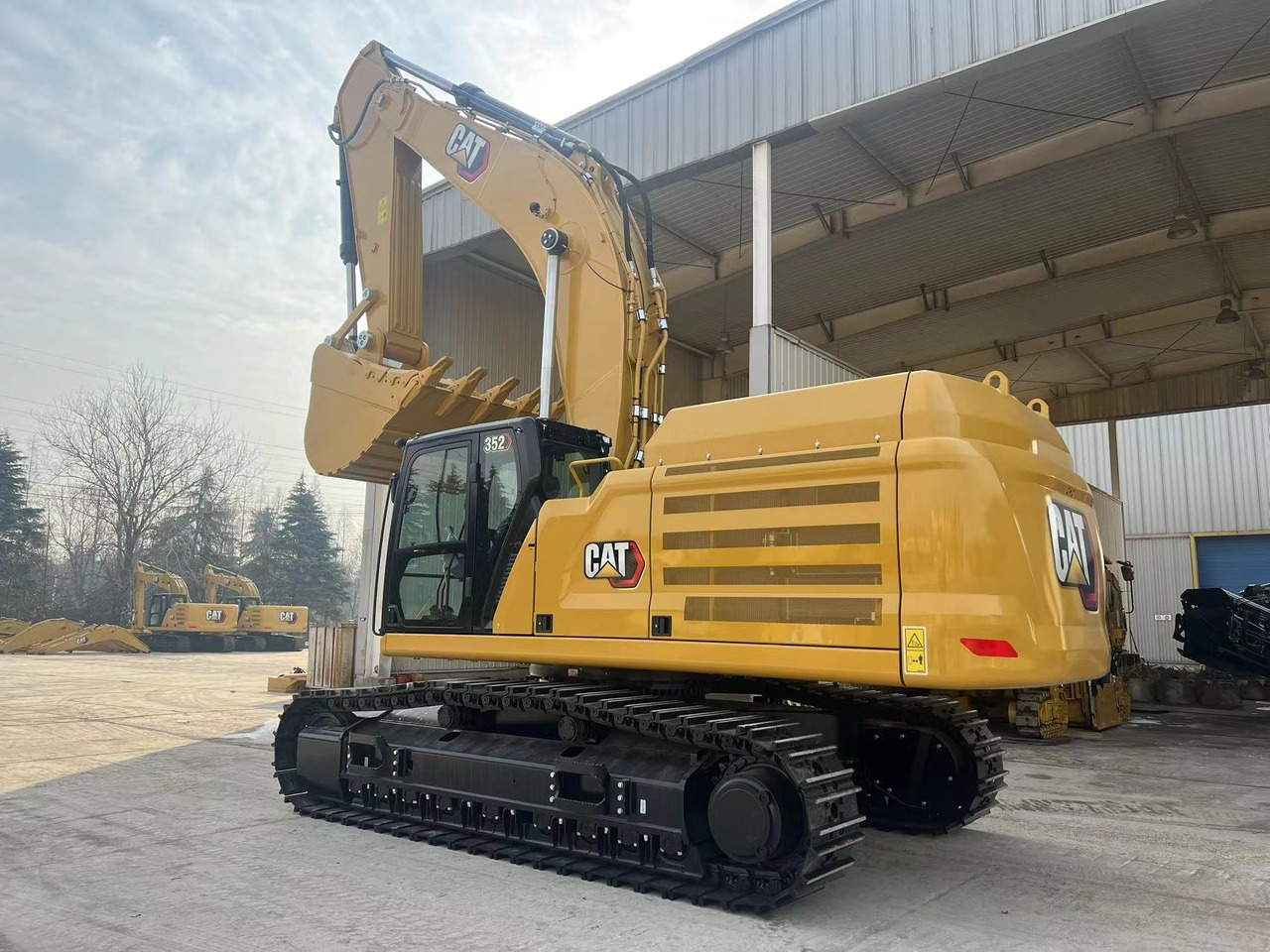 CATERPILLAR 352 - Kettenbagger: das Bild 1 CATERPILLAR 352 - Kettenbagger: das Bild 1