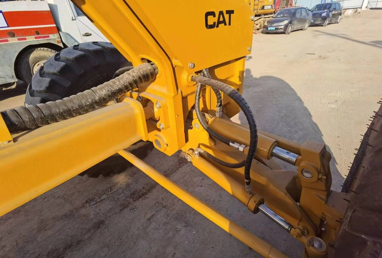 Caterpillar 120K - Grader: das Bild 5 Caterpillar 120K - Grader: das Bild 5