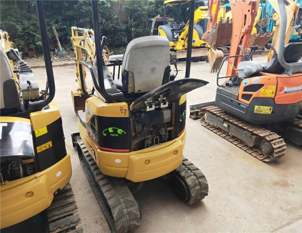 Caterpillar 301.5 CR - Minibagger: das Bild 3 Caterpillar 301.5 CR - Minibagger: das Bild 3