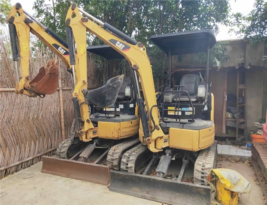 Caterpillar 302C - Minibagger: das Bild 3 Caterpillar 302C - Minibagger: das Bild 3
