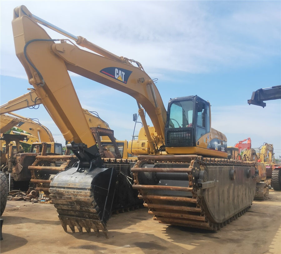 Amphibische Bagger Caterpillar 320C: das Bild 6