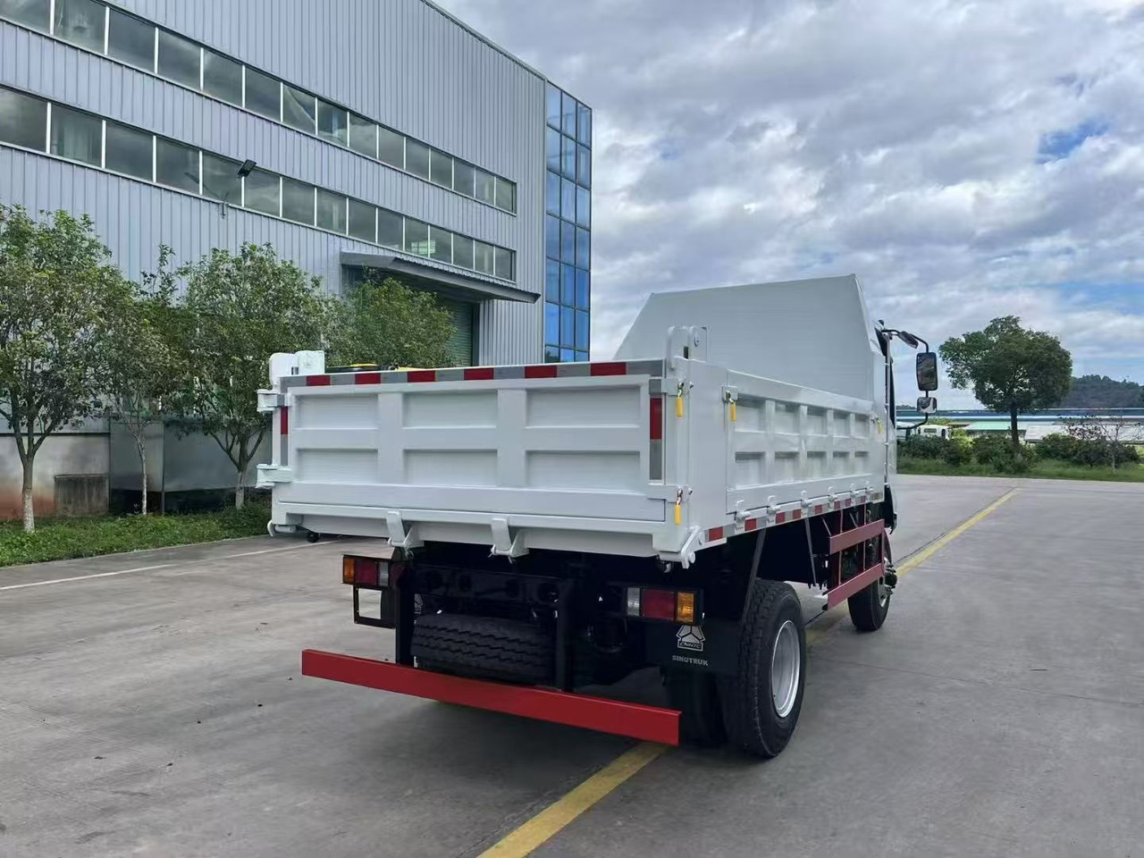 SINOTRUK HOWO - Kipper: das Bild 3 SINOTRUK HOWO - Kipper: das Bild 3