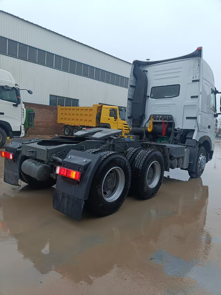 SINOTRUK HOWO A7 - Sattelzugmaschine: das Bild 3 SINOTRUK HOWO A7 - Sattelzugmaschine: das Bild 3
