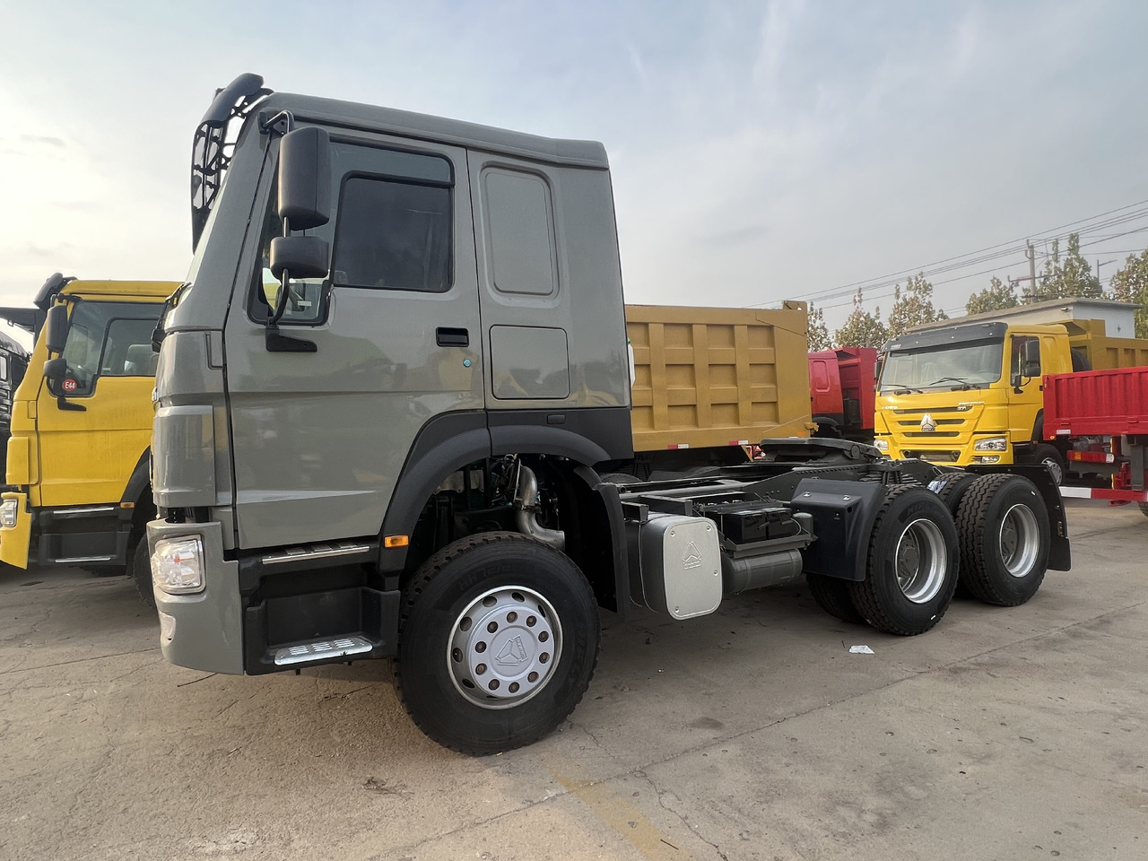 SINOTRUK HOWO - Sattelzugmaschine: das Bild 4 SINOTRUK HOWO - Sattelzugmaschine: das Bild 4
