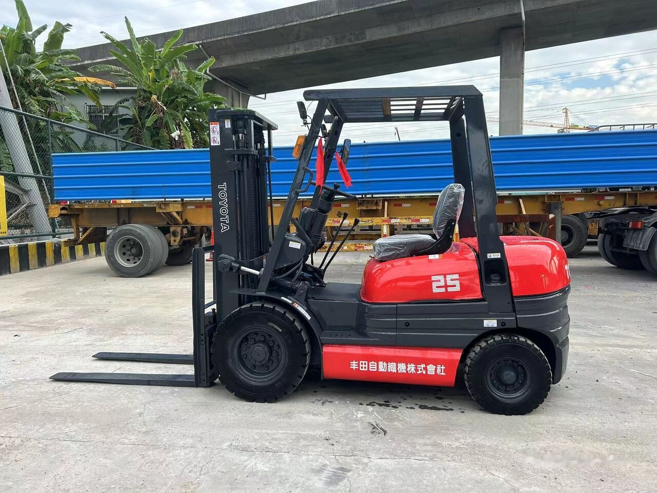 Toyota FD25 - Dieselstapler: das Bild 4 Toyota FD25 - Dieselstapler: das Bild 4