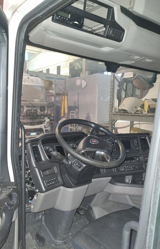Cabina Scania NTG CR20H 2021 per R450 R550 etc. - Fahrerhaus für LKW: das Bild 5 Cabina Scania NTG CR20H 2021 per R450 R550 etc. - Fahrerhaus für LKW: das Bild 5