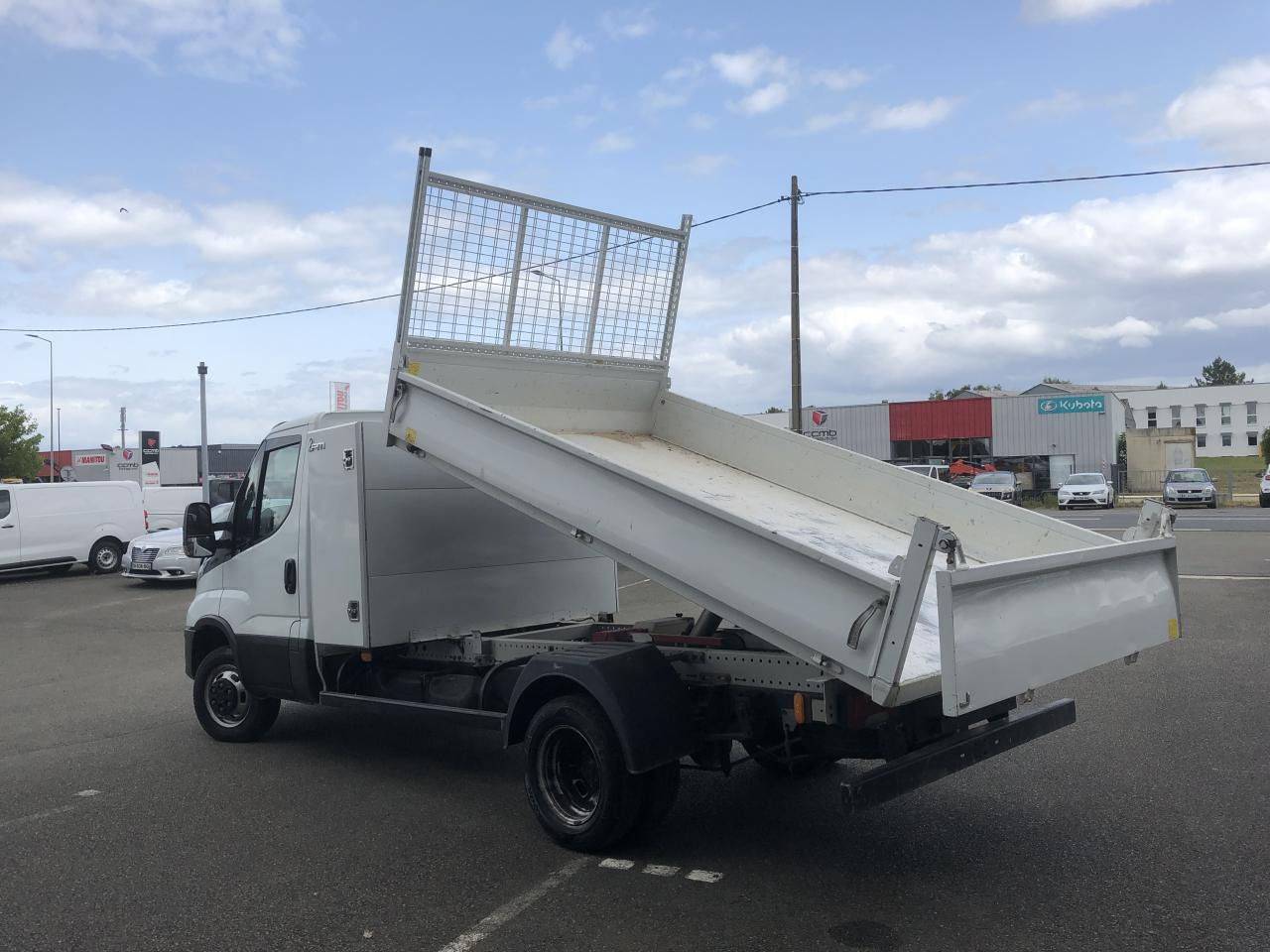 Kipper Transporter IVECO Daily 35C16 3T5 BENNE + COFFRE RJ 3.0L 160CH: das Bild 9 Kipper Transporter IVECO Daily 35C16 3T5 BENNE + COFFRE RJ 3.0L 160CH: das Bild 9