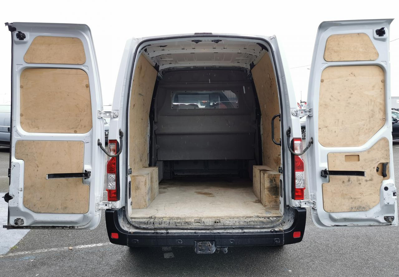 RENAULT Master Grand Confort F3500 L2H2 2.3 Blue dCi - 150 III CABINE APPROFONDIE Cabine approfondie L2H2 T - Kastenwagen: das Bild 3 RENAULT Master Grand Confort F3500 L2H2 2.3 Blue dCi - 150 III CABINE APPROFONDIE Cabine approfondie L2H2 T - Kastenwagen: das Bild 3