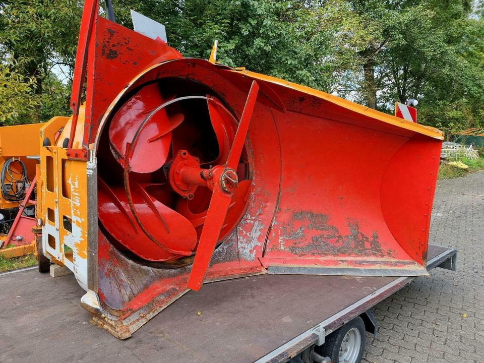 Schmidt Schneefräse Schneeschleuder für Unimog Traktor Beilhack - Schneefräse: das Bild 5 Schmidt Schneefräse Schneeschleuder für Unimog Traktor Beilhack - Schneefräse: das Bild 5