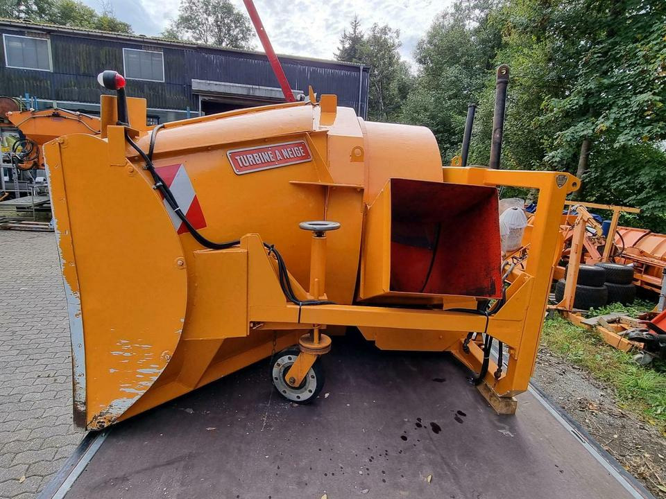 Schmidt Schneefräse Schneeschleuder für Unimog Traktor Beilhack - Schneefräse: das Bild 3 Schmidt Schneefräse Schneeschleuder für Unimog Traktor Beilhack - Schneefräse: das Bild 3
