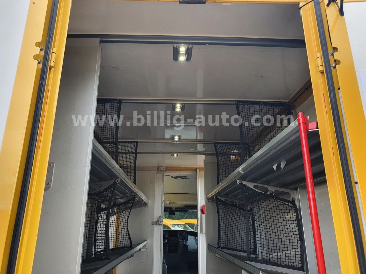 Iveco Daily Koffer Kasten Integralkoffer Automatik - Koffer Transporter: das Bild 3 Iveco Daily Koffer Kasten Integralkoffer Automatik - Koffer Transporter: das Bild 3