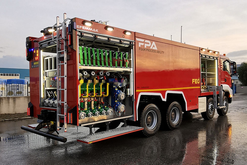 EFEMMAK Lx-Industrial Fire Vehicle - Feuerwehrfahrzeug: das Bild 4 EFEMMAK Lx-Industrial Fire Vehicle - Feuerwehrfahrzeug: das Bild 4