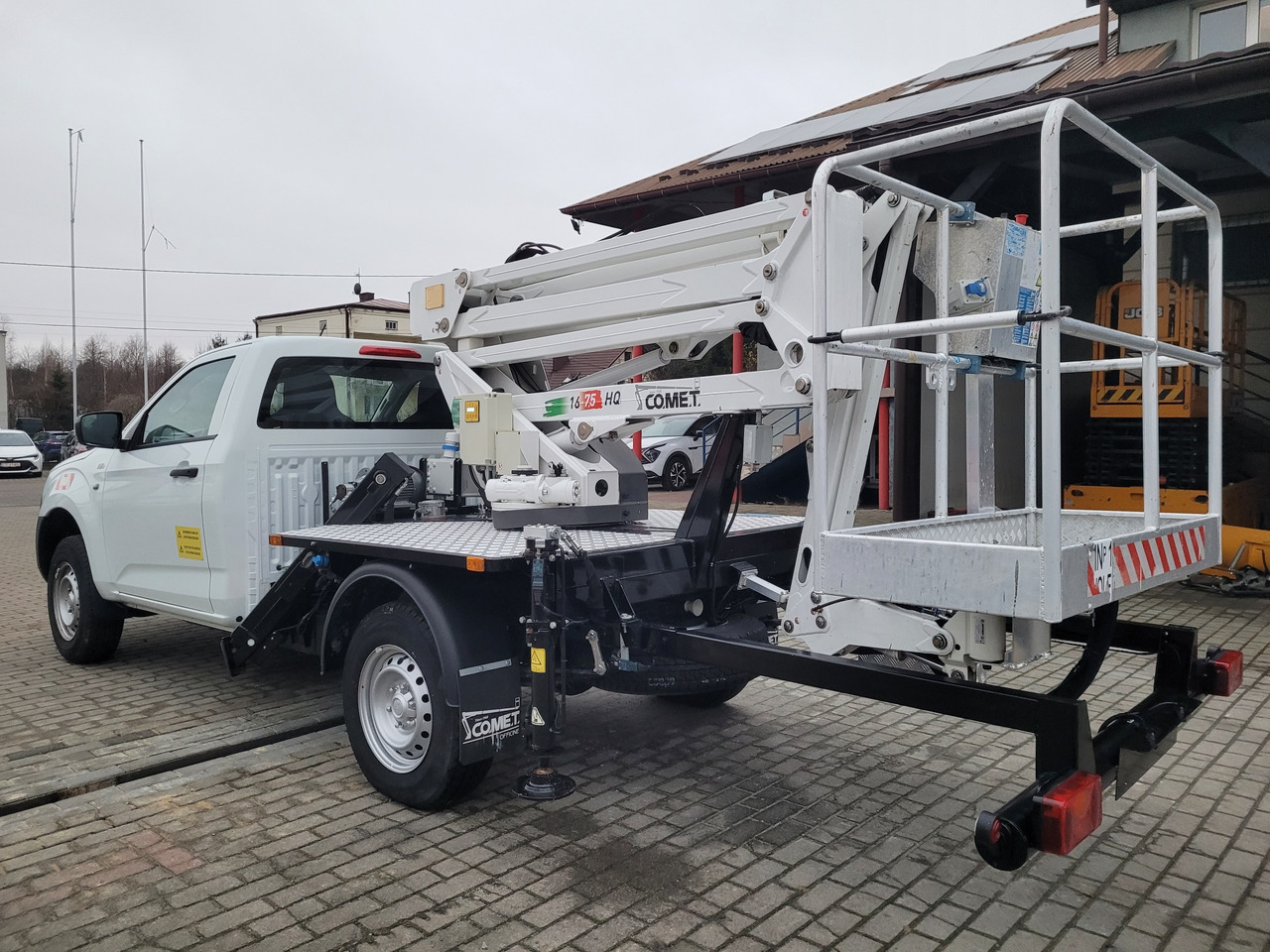 Isuzu D-Max 4x4 podnośnik koszowy 16 m Comet New Eurosky bucket truck boom lift - LKW mit Arbeitsbühne: das Bild 5 Isuzu D-Max 4x4 podnośnik koszowy 16 m Comet New Eurosky bucket truck boom lift - LKW mit Arbeitsbühne: das Bild 5