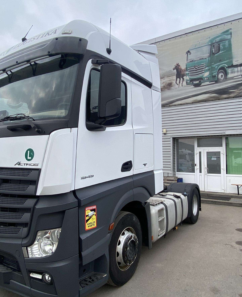 Mercedes-Benz ACTROS 1845 BIG SPACE - Sattelzugmaschine: das Bild 3 Mercedes-Benz ACTROS 1845 BIG SPACE - Sattelzugmaschine: das Bild 3