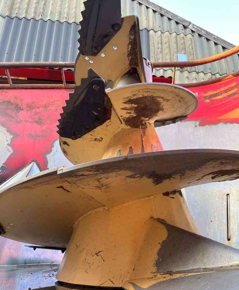 BVL V-Mix 20H-2S voermengwagen voermachines - Futtermischwagen: das Bild 5 BVL V-Mix 20H-2S voermengwagen voermachines - Futtermischwagen: das Bild 5