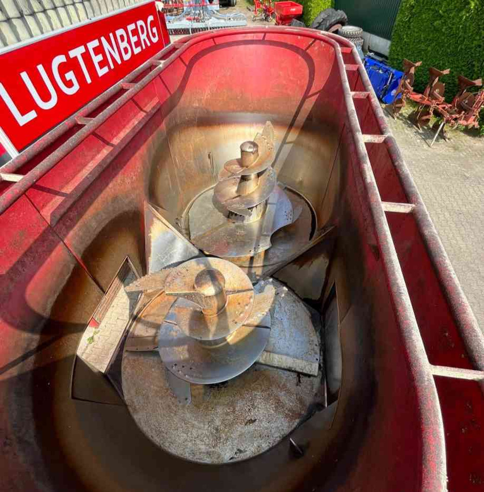 BVL V-Mix 24-2S Voermengwagen voermachines - Futtermischwagen: das Bild 5 BVL V-Mix 24-2S Voermengwagen voermachines - Futtermischwagen: das Bild 5