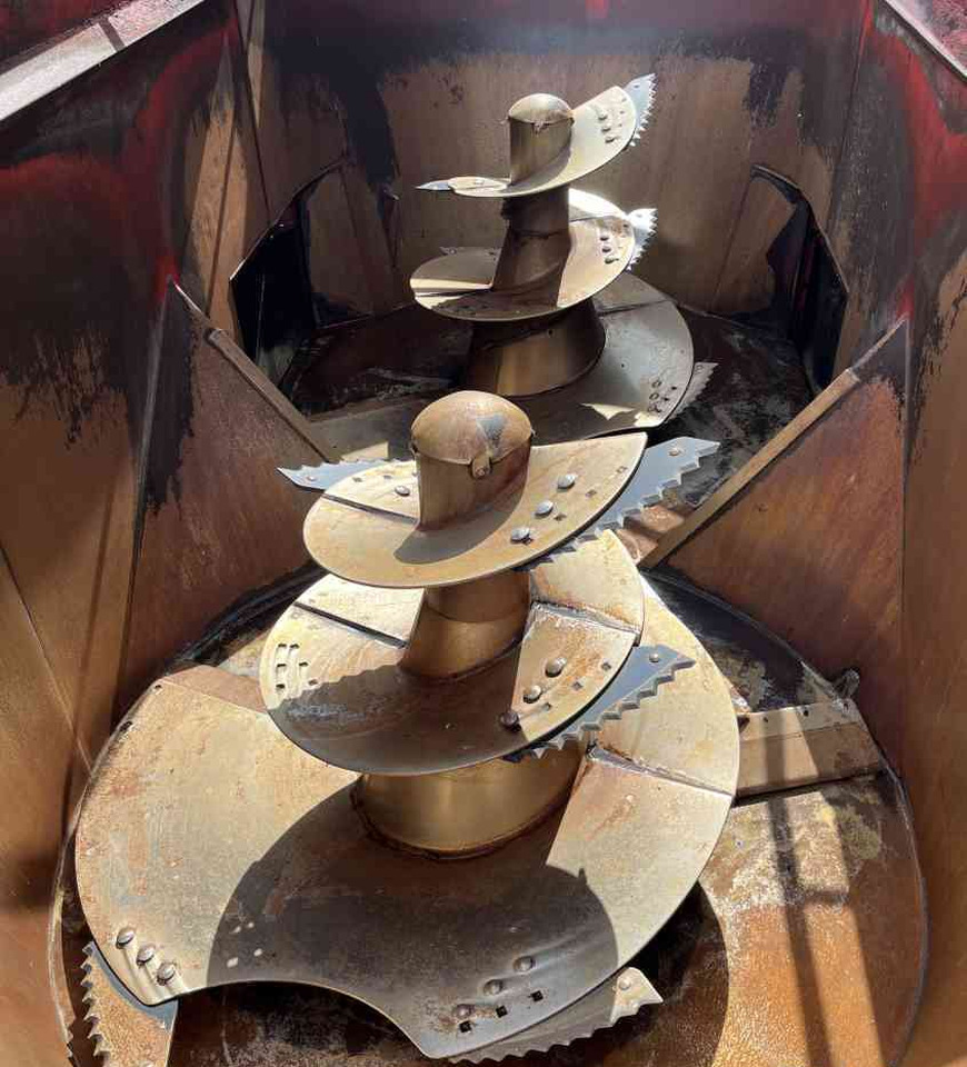 BVL V-Mix 24-2S Voermengwagen voermachines - Futtermischwagen: das Bild 4 BVL V-Mix 24-2S Voermengwagen voermachines - Futtermischwagen: das Bild 4