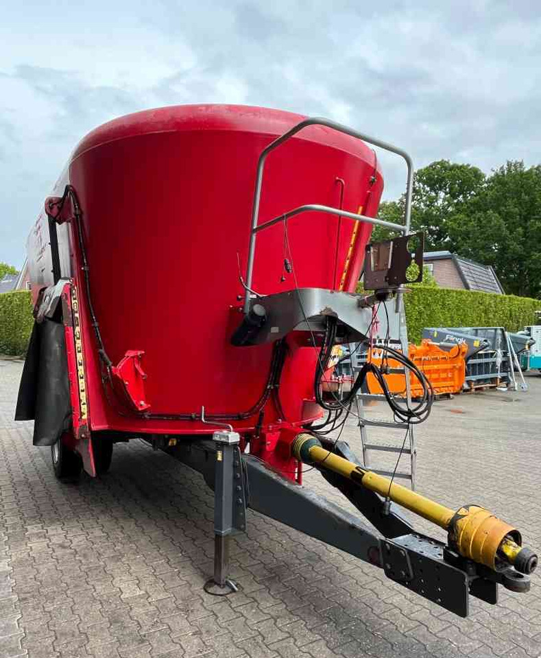 Peecon VME 250 Voermengwagen voermachines - Futtermischwagen: das Bild 3 Peecon VME 250 Voermengwagen voermachines - Futtermischwagen: das Bild 3
