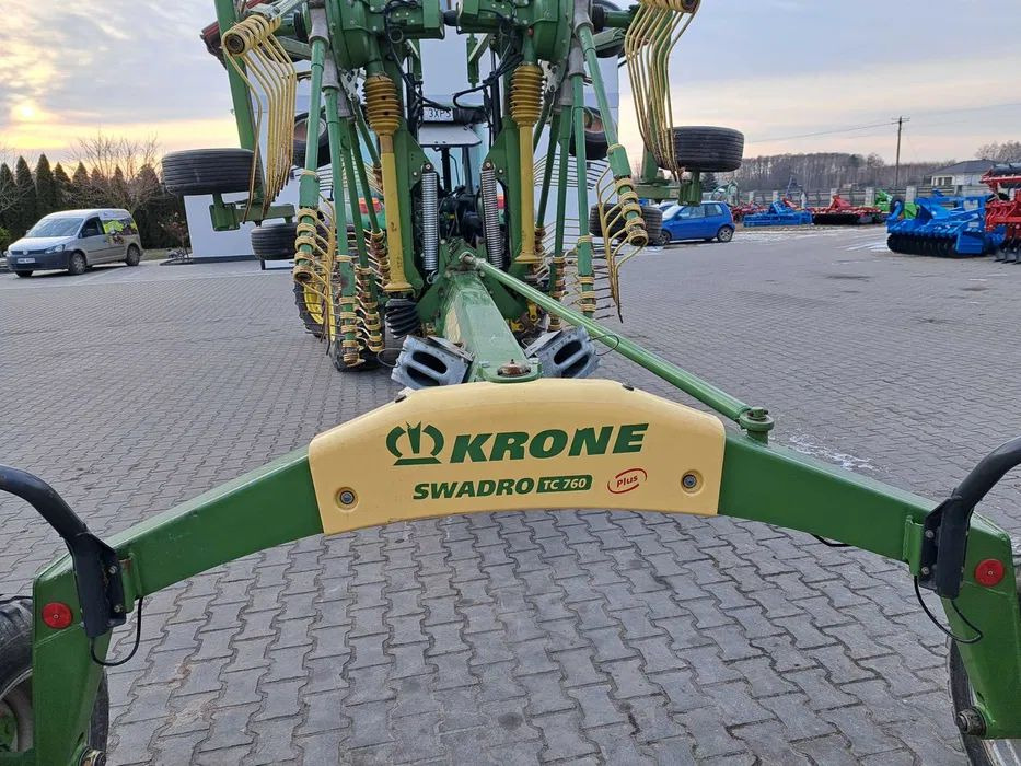 Krone SWADRO TC 760 Plus - Heuwender/ Wenderechen: das Bild 2 Krone SWADRO TC 760 Plus - Heuwender/ Wenderechen: das Bild 2