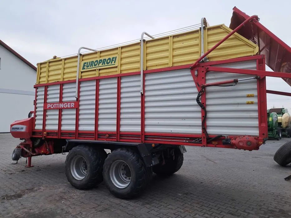 Przyczepa samozbierająca Pottinger Europrofi 5000 - Ladewagen: das Bild 3 Przyczepa samozbierająca Pottinger Europrofi 5000 - Ladewagen: das Bild 3