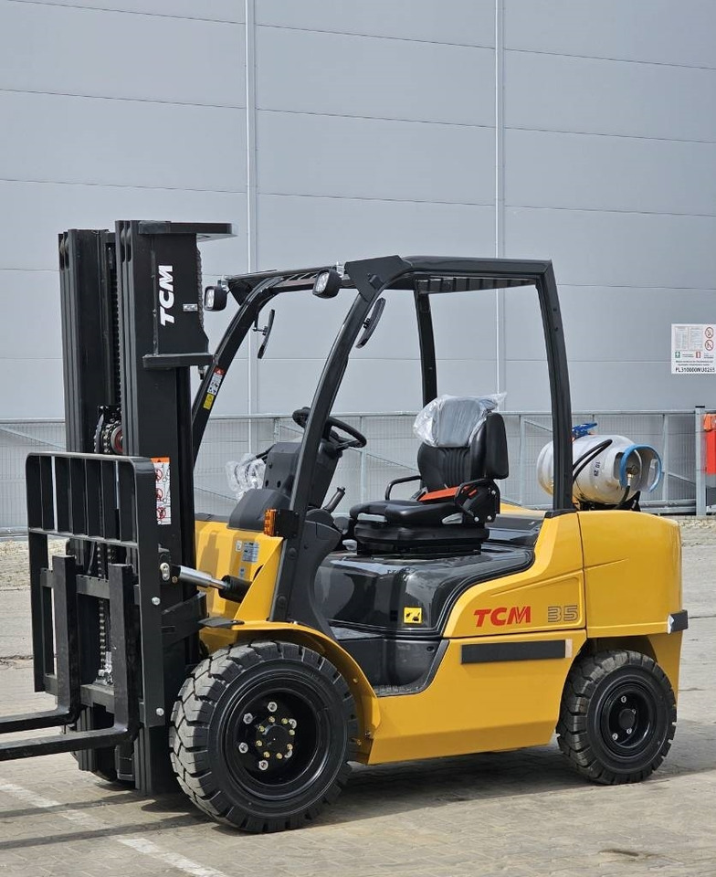 TCM FGE35-E2 BRAND NEW TR4300mm - Treibgasstapler: das Bild 4 TCM FGE35-E2 BRAND NEW TR4300mm - Treibgasstapler: das Bild 4