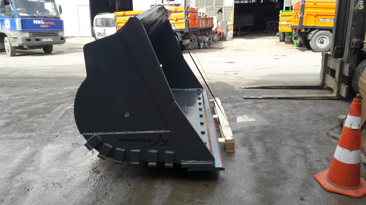 Hyundai HL770 - Ladeschaufel für Baumaschine: das Bild 3 Hyundai HL770 - Ladeschaufel für Baumaschine: das Bild 3