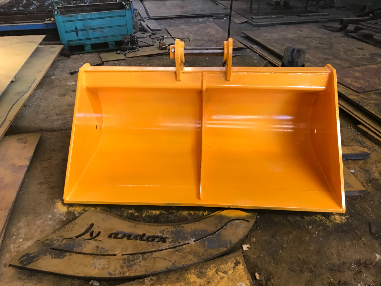 Volvo - Ladeschaufel für Baumaschine: das Bild 2 Volvo - Ladeschaufel für Baumaschine: das Bild 2