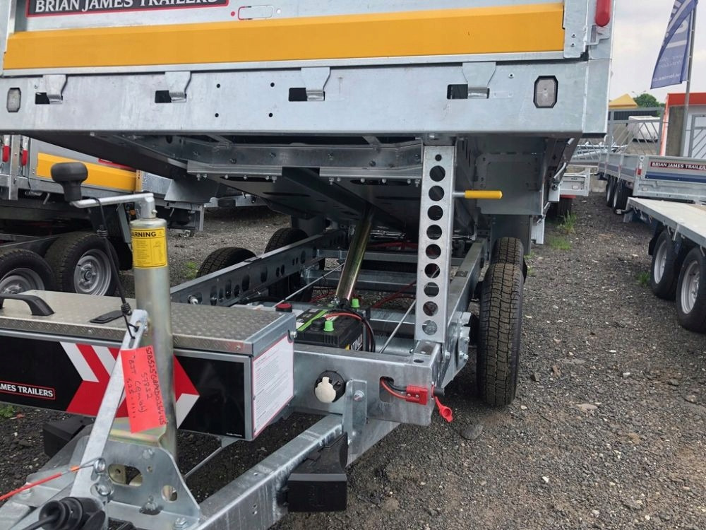 PRZYCZEPA WYWROTKA BJT CARGO TIPPER 3,6x2, 3,5T, 2 OS / BJT CARGO Tipper Trailer 3.6x2, 3.5T, 2 Axles - Kipper Anhänger: das Bild 4 PRZYCZEPA WYWROTKA BJT CARGO TIPPER 3,6x2, 3,5T, 2 OS / BJT CARGO Tipper Trailer 3.6x2, 3.5T, 2 Axles - Kipper Anhänger: das Bild 4