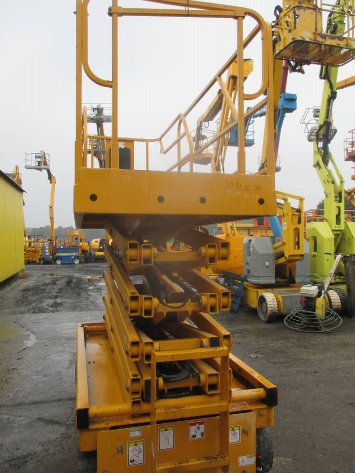 Haulotte Compact 12 - Scherenbühne: das Bild 3 Haulotte Compact 12 - Scherenbühne: das Bild 3