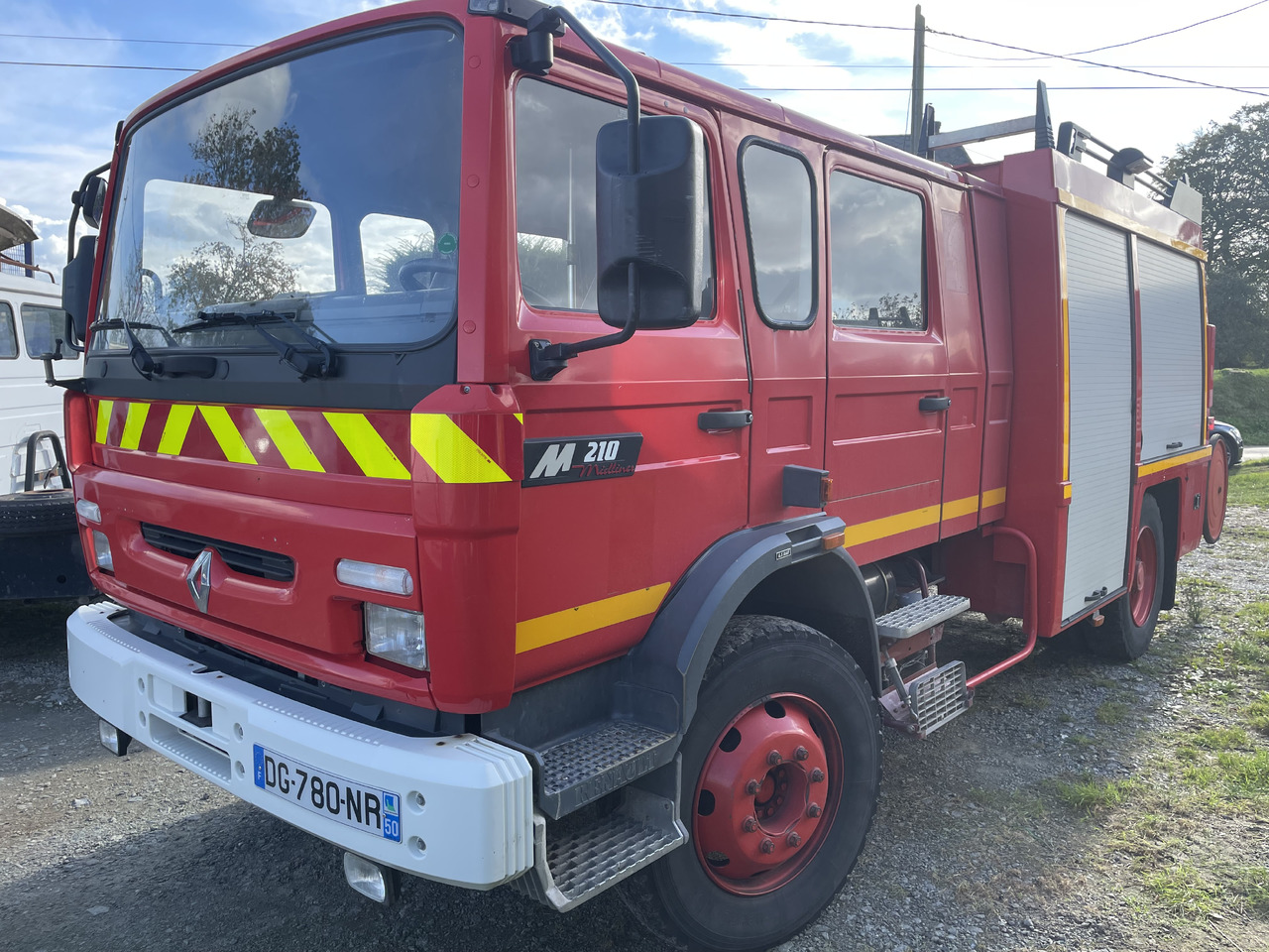 Renault Midliner m210 fpt fourgon pompe tonne - Feuerwehrfahrzeug: das Bild 1 Renault Midliner m210 fpt fourgon pompe tonne - Feuerwehrfahrzeug: das Bild 1