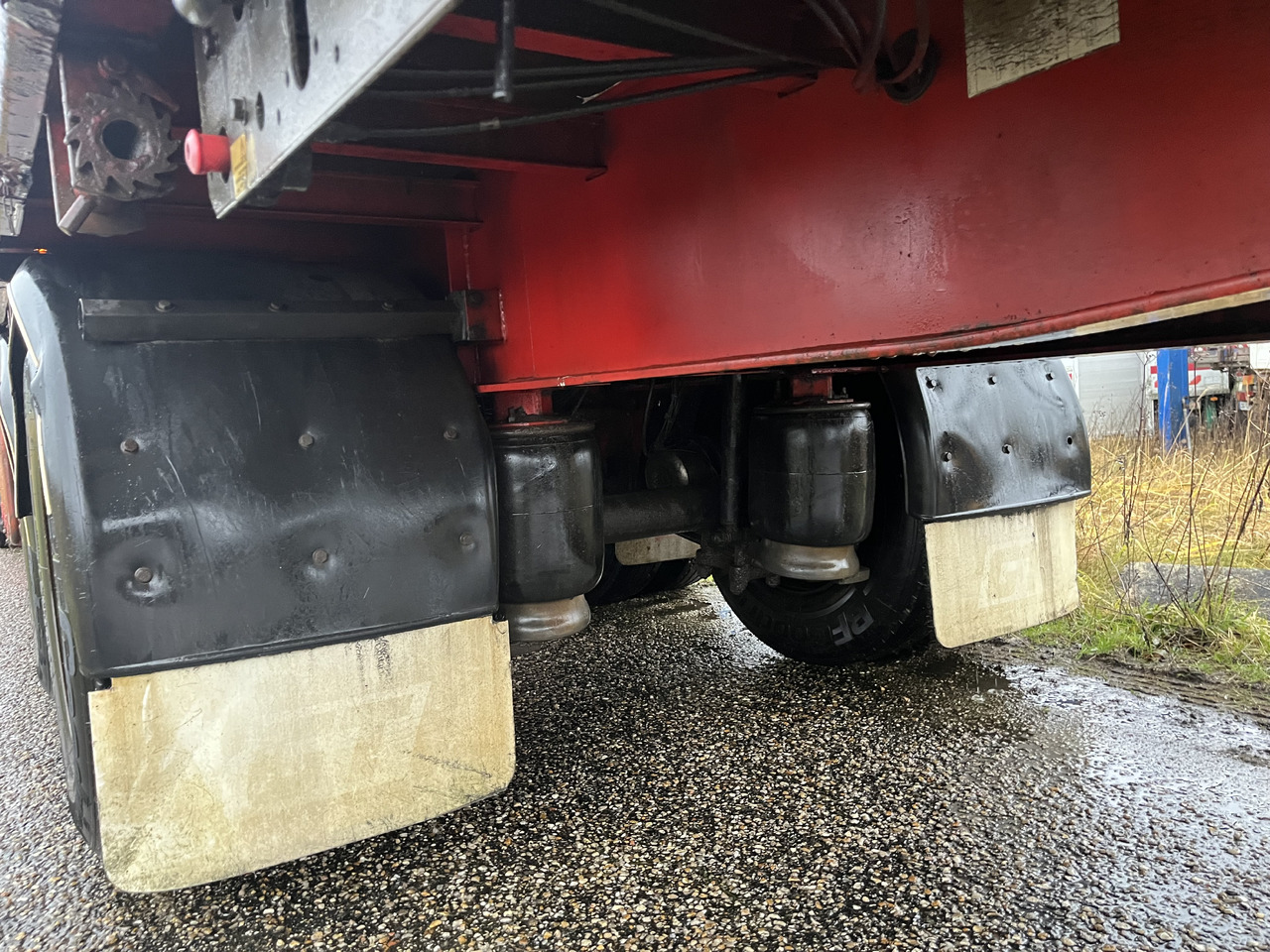 TRAILOR 2 essieux jumelés - Pritschenauflieger/ Plattformauflieger: das Bild 4 TRAILOR 2 essieux jumelés - Pritschenauflieger/ Plattformauflieger: das Bild 4