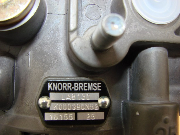 DAF OSUSZACZ POWIETRZA DAF XF 105 95 CF 75 85 2107984 - Bremsteile: das Bild 2 DAF OSUSZACZ POWIETRZA DAF XF 105 95 CF 75 85 2107984 - Bremsteile: das Bild 2