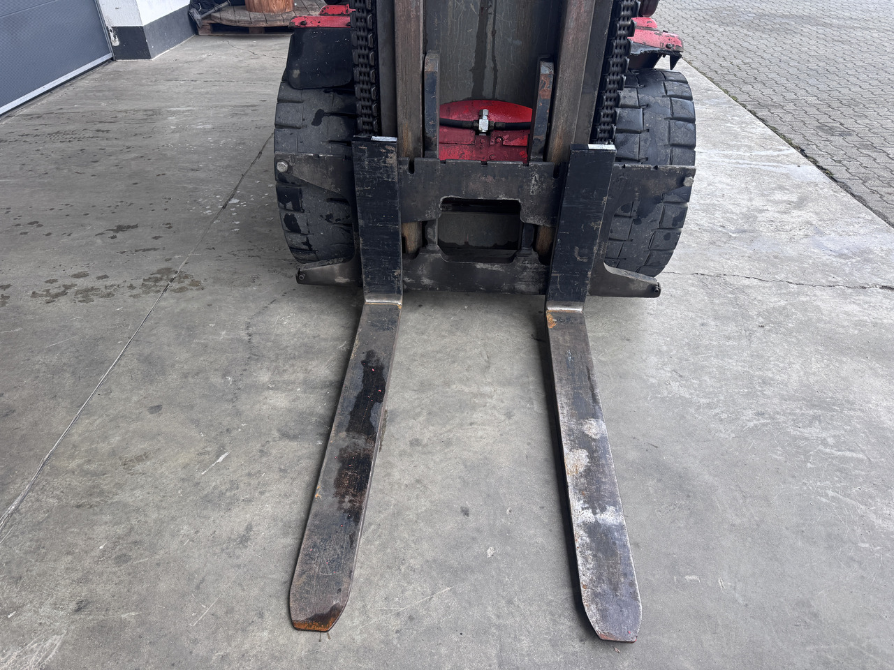 LINDE H 45 D 600 - Dieselstapler: das Bild 4 LINDE H 45 D 600 - Dieselstapler: das Bild 4