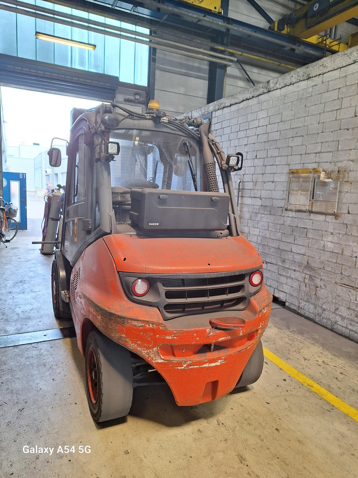 LINDE H 50 D-02 600 - Dieselstapler: das Bild 4 LINDE H 50 D-02 600 - Dieselstapler: das Bild 4