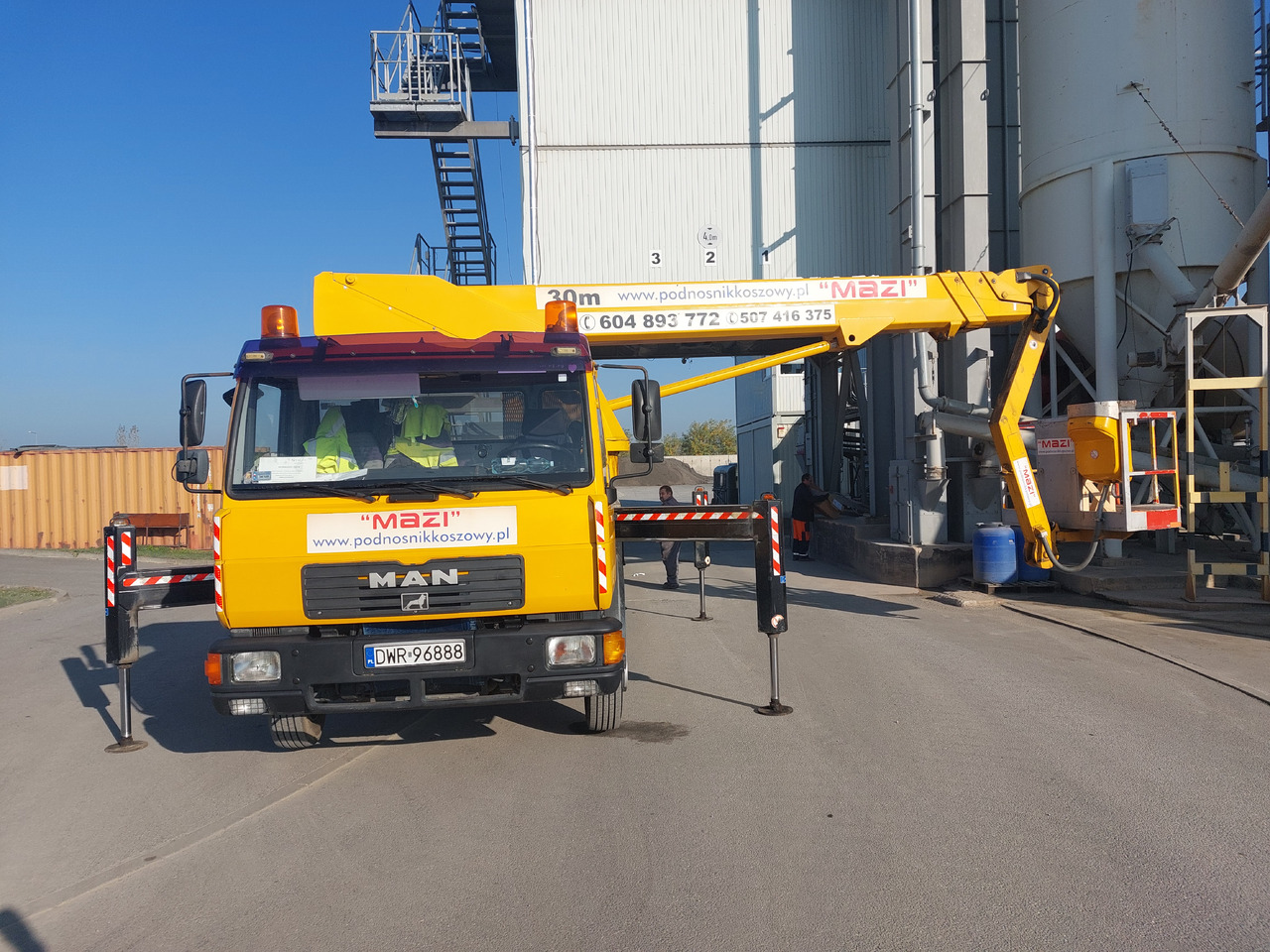 Man 8.163 Bison TKA 30 - LKW mit Arbeitsbühne: das Bild 4 Man 8.163 Bison TKA 30 - LKW mit Arbeitsbühne: das Bild 4