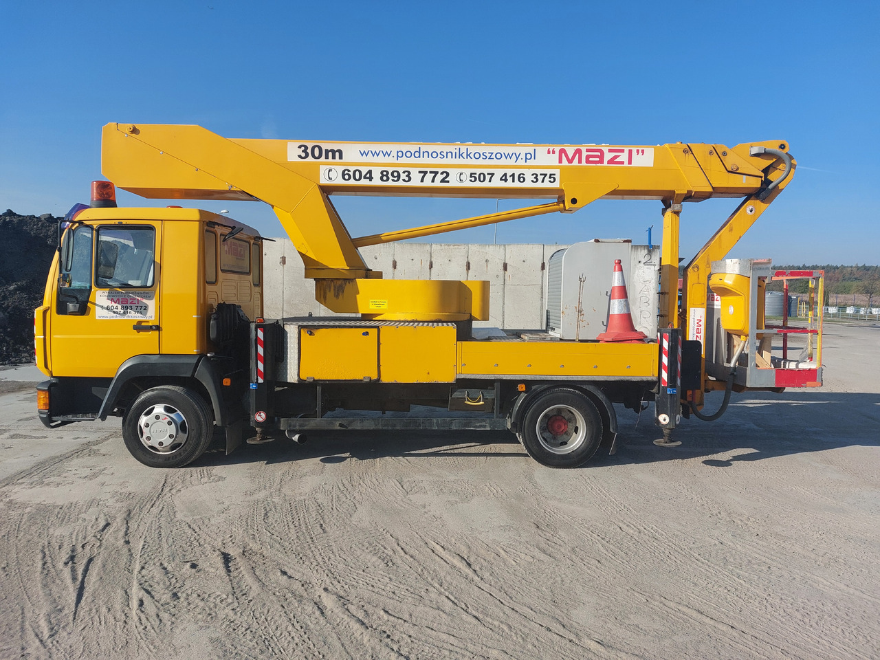 Man 8.163 Bison TKA 30 - LKW mit Arbeitsbühne: das Bild 3 Man 8.163 Bison TKA 30 - LKW mit Arbeitsbühne: das Bild 3
