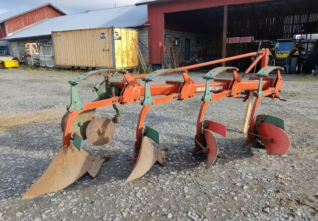 Kverneland A8 sarka-aura 4-siipinen - Pflug: das Bild 1 Kverneland A8 sarka-aura 4-siipinen - Pflug: das Bild 1